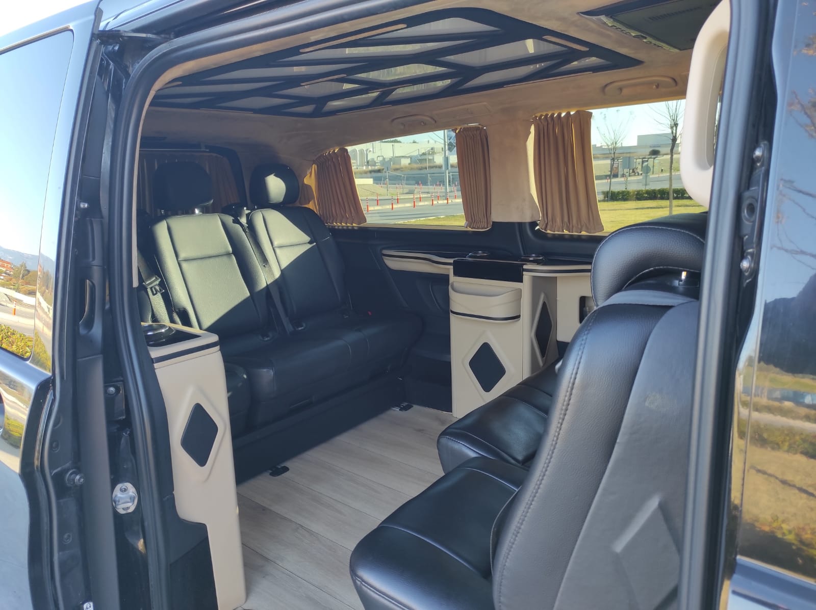 Mercedes Vito VIP Transfer